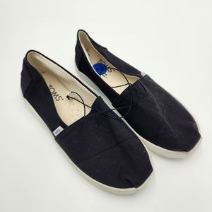Toms black slip on shoes youth NWOT